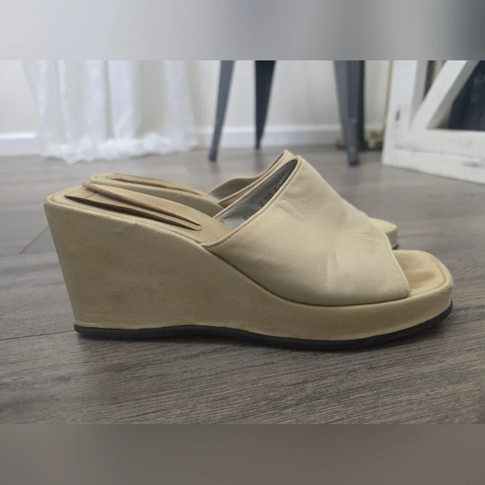 Robert Clergerie Leather Platform Mules Cream Womens Size 8 VTG